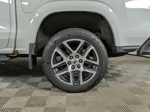 Certified 2024 Chevrolet Colorado Z71 w/ Z71 Convenience Package 2 image 15