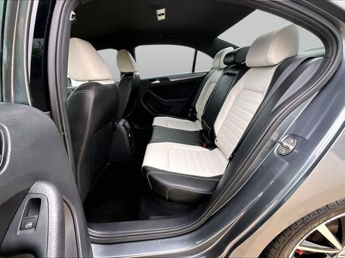 Used 2016 Volkswagen Jetta Sport w/ Lighting Package FWD image 21