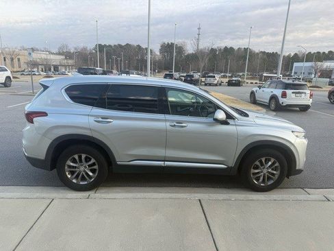 Used 2019 Hyundai Santa Fe SEL image 5