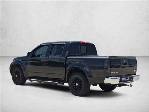 Used 2019 Nissan Frontier SV RWD image 7
