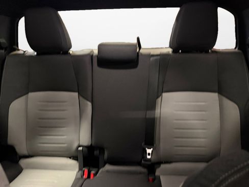 Used 2025 Toyota Tacoma TRD Sport image 15