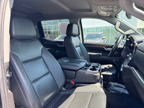 Used 2025 GMC Sierra 1500 SLT AWD/4WD image 15