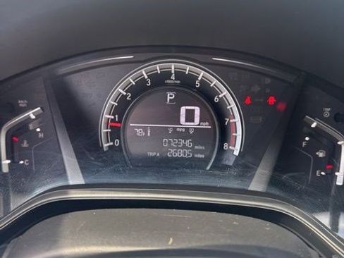 Used 2018 Honda CR-V LX image 5