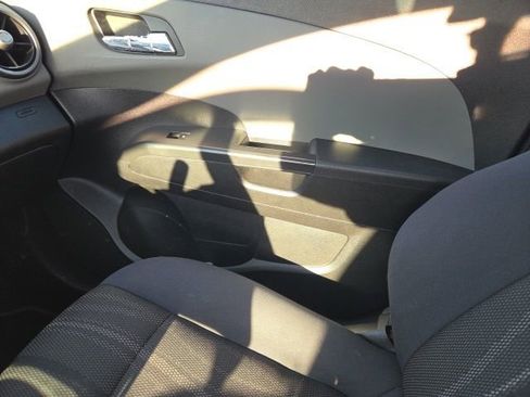 Used 2012 Chevrolet Sonic LT image 11