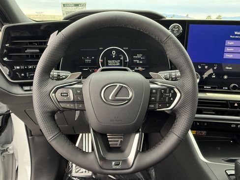 New 2026 Lexus TX 500h AWD image 18