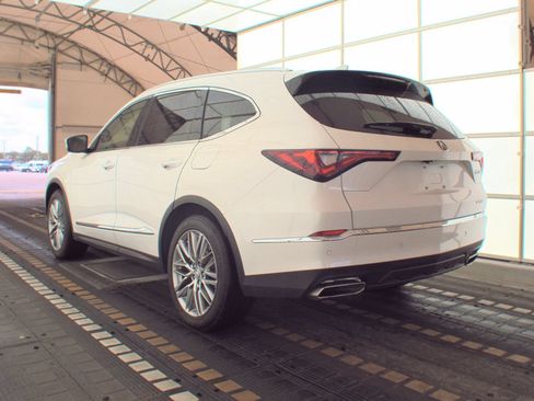 Used 2022 Acura MDX SH-AWD w/ Advance Package image 6