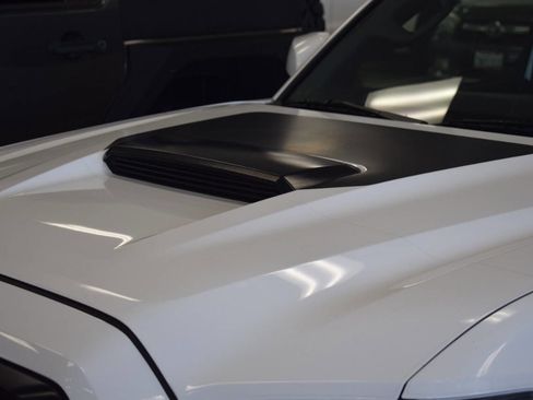 Used 2017 Toyota Tacoma TRD Pro image 12