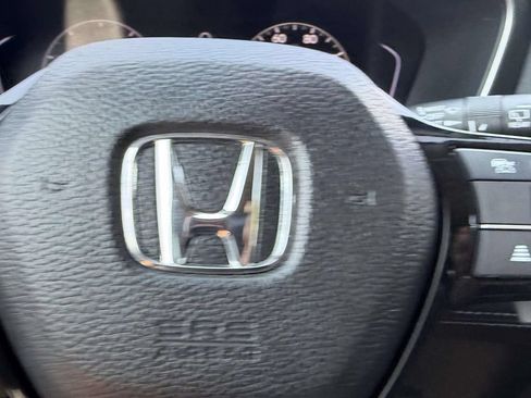 Used 2023 Honda Pilot Touring image 34