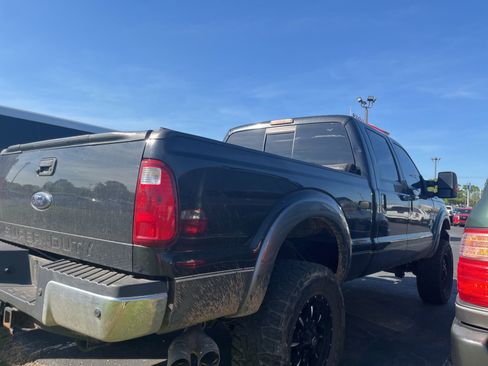 Used 2011 Ford F250 Lariat w/ Lariat Ultimate Pkg image 5