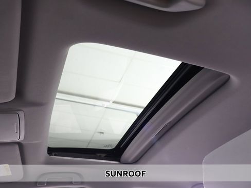 Used 2020 Honda CR-V EX image 3