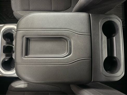 Used 2022 Chevrolet Silverado 1500 LT Trail Boss w/ Bed Protection Package AWD/4WD image 23
