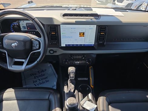 Certified 2022 Ford Bronco Badlands AWD/4WD image 16