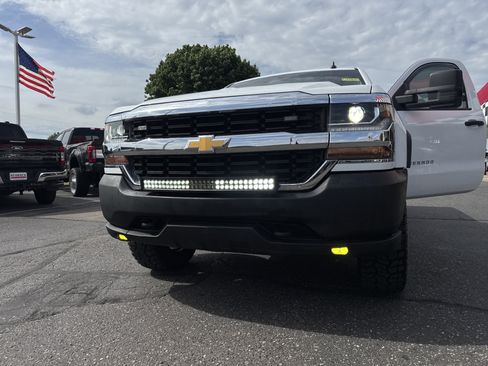 Used 2017 Chevrolet Silverado 1500 W/T w/ Trailering Package AWD/4WD image 28