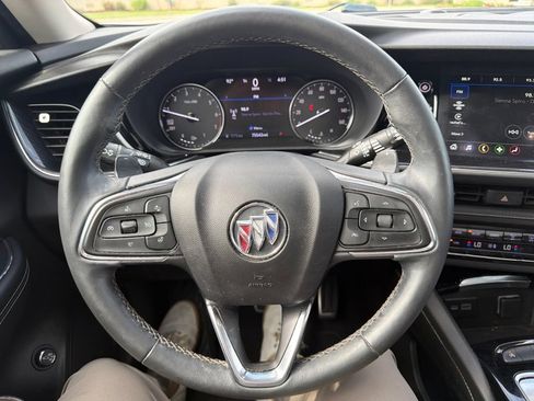 Used 2022 Buick Envision Essence w/ Sport Touring Package FWD image 13
