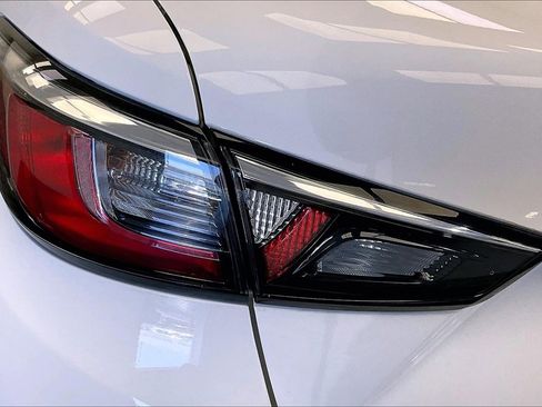 Used 2017 Toyota Yaris iA image 28