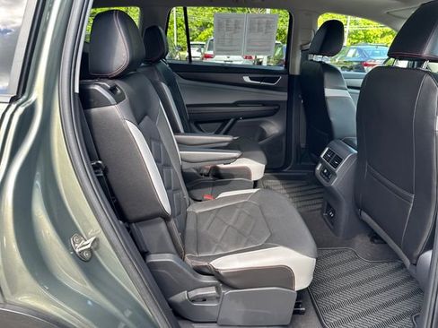 Certified 2024 Volkswagen Atlas Peak Edition SE AWD/4WD image 37