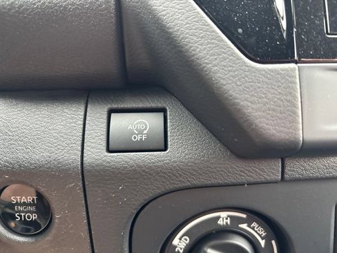 Used 2026 Nissan Frontier SV w/ SV Convenience Package AWD/4WD image 27