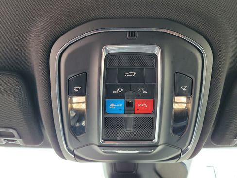 Used 2024 Jeep Grand Cherokee Altitude RWD image 19