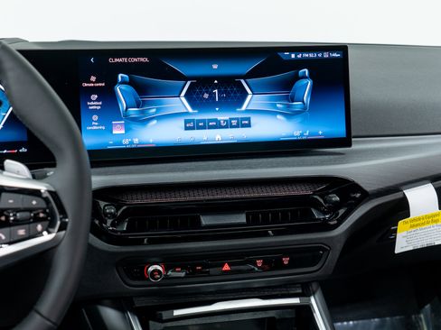 New 2026 BMW 330i xDrive 330i xDrive w/ Premium Package image 19