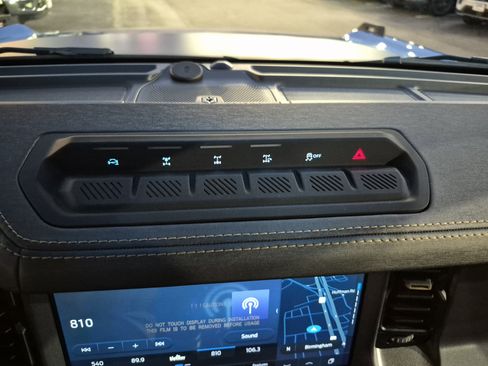 New 2025 Ford Bronco Badlands image 32