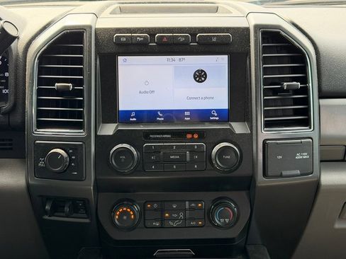 Used 2020 Ford F350 XLT w/ XLT Value Package AWD/4WD image 14