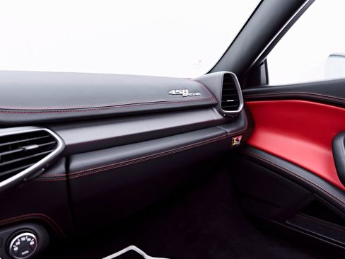 Used 2014 Ferrari 458 Spider RWD image 90