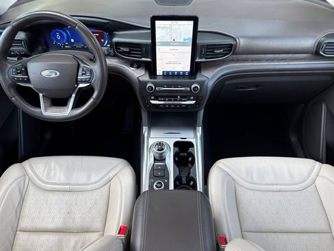 Certified 2020 Ford Explorer Platinum w/ Premium Technology Package AWD/4WD image 14