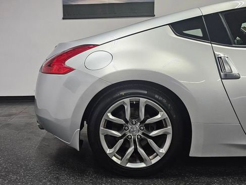 Used 2014 Nissan 370Z Coupe image 8