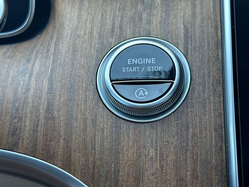 Certified 2023 Mercedes-Benz C 300 Sedan image 24