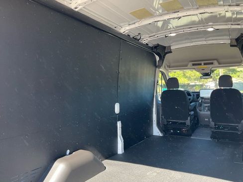 New 2026 Ford Transit 250 148 Medium Roof w/ Load Area Protection Package image 15