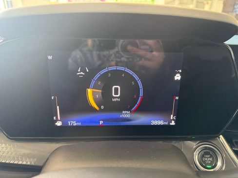 Used 2025 Chevrolet Trax ACTIV w/ Driver Confidence Package image 26