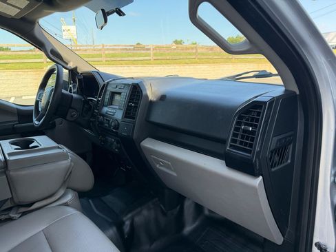 Used 2018 Ford F150 XL w/ Equipment Group 101A Mid RWD image 16