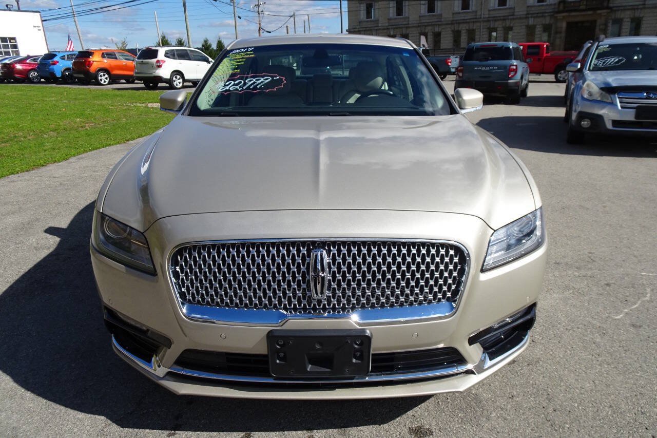 Used 2017 Lincoln Continental Select AWD/4WD image 3