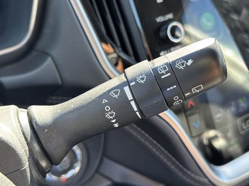 Used 2023 Subaru Outback Limited image 17