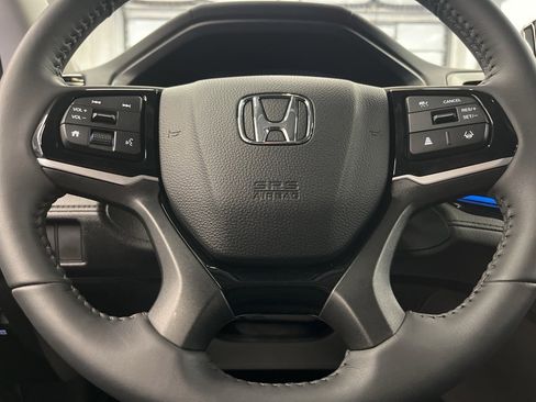 Used 2025 Honda Odyssey Touring image 15