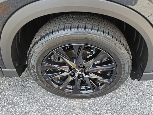 New 2025 MAZDA CX-5 Carbon Edition image 16