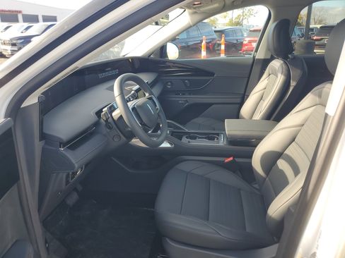 New 2026 Lincoln Nautilus Reserve image 11