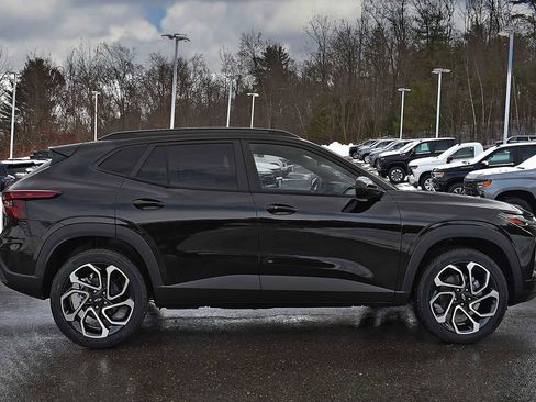 New 2026 Chevrolet Trax RS w/ Driver Confidence Package image 6