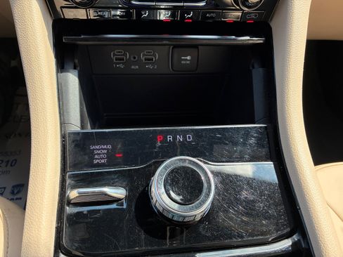Used 2023 Jeep Grand Cherokee L Limited AWD/4WD image 30