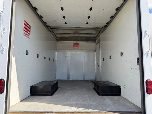 Used 2023 Ford Transit 350 DRW image 13