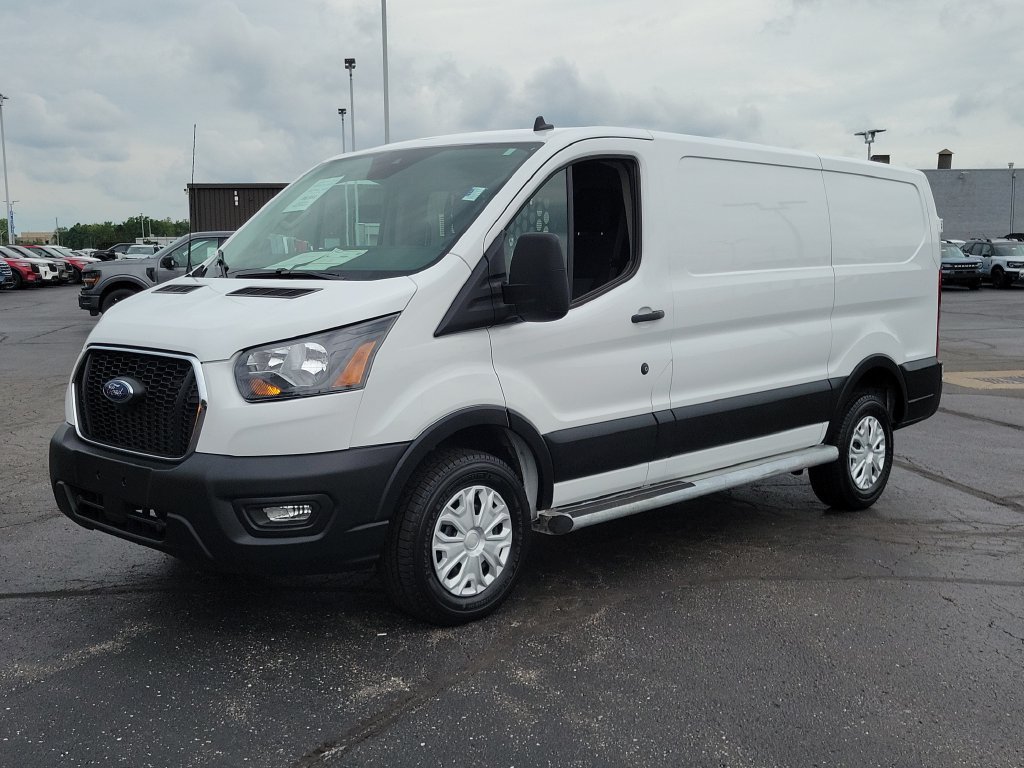 Certified 2025 Ford Transit 250 Low Roof w/ Exterior Upgrade Package RWD image 8