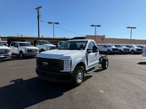 New 2025 Ford F350 XL image 5
