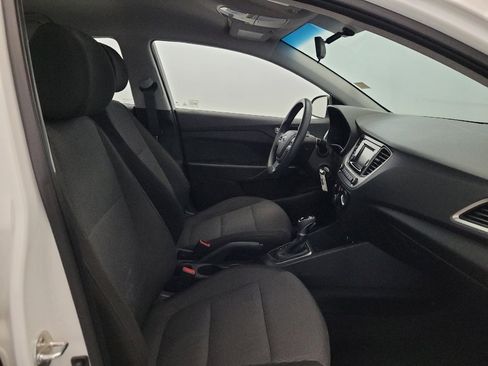 Used 2018 Hyundai Accent SE FWD image 21