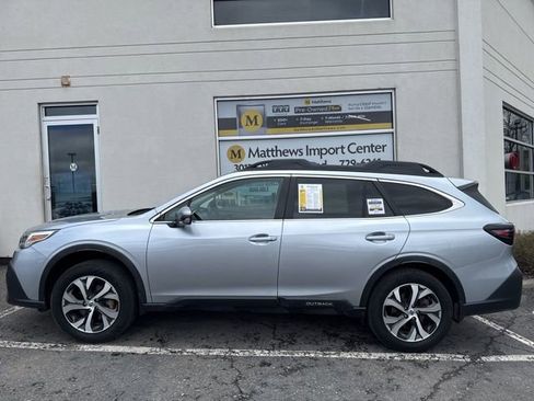 Used 2020 Subaru Outback Limited image 2