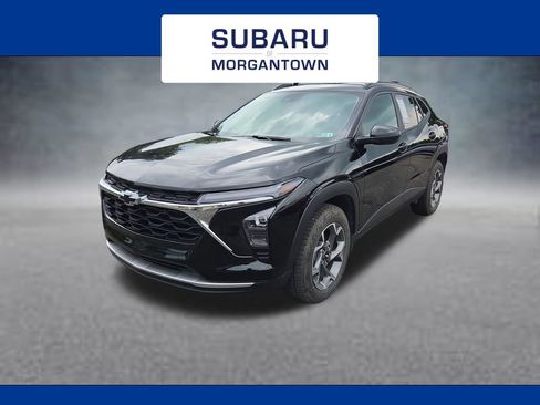 Used 2024 Chevrolet Trax LT w/ Driver Confidence Package FWD image 1