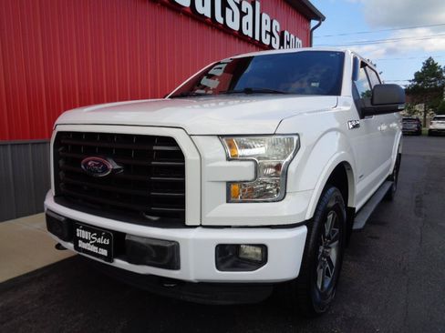 Used 2015 Ford F150 XLT w/ Equipment Group 302A Luxury AWD/4WD image 11