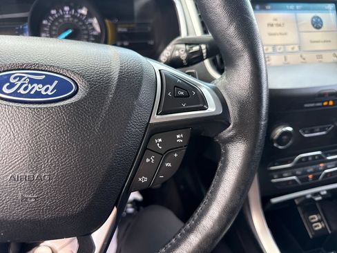 Used 2019 Ford Edge SEL w/ Equipment Group 201A AWD/4WD image 36