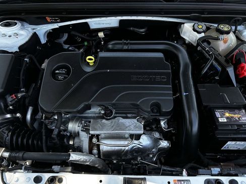 Used 2024 Chevrolet Malibu LT FWD image 30