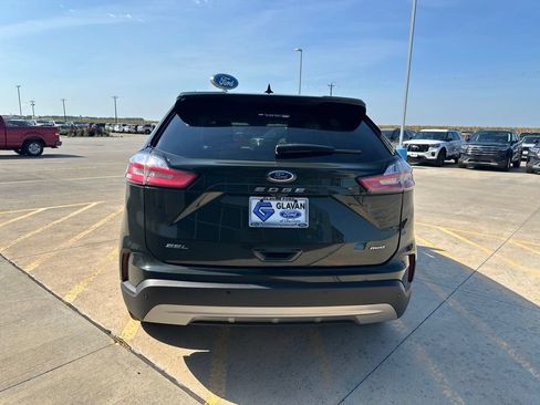 Used 2024 Ford Edge SEL w/ Convenience Package AWD/4WD image 6