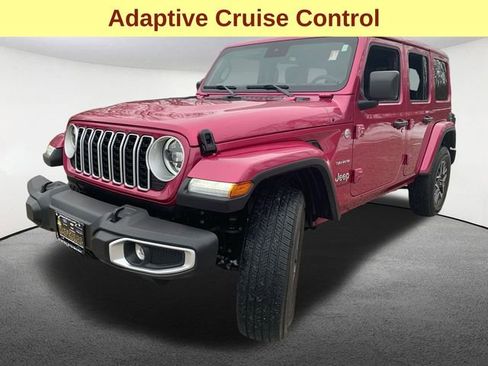 Used 2024 Jeep Wrangler Sahara image 5